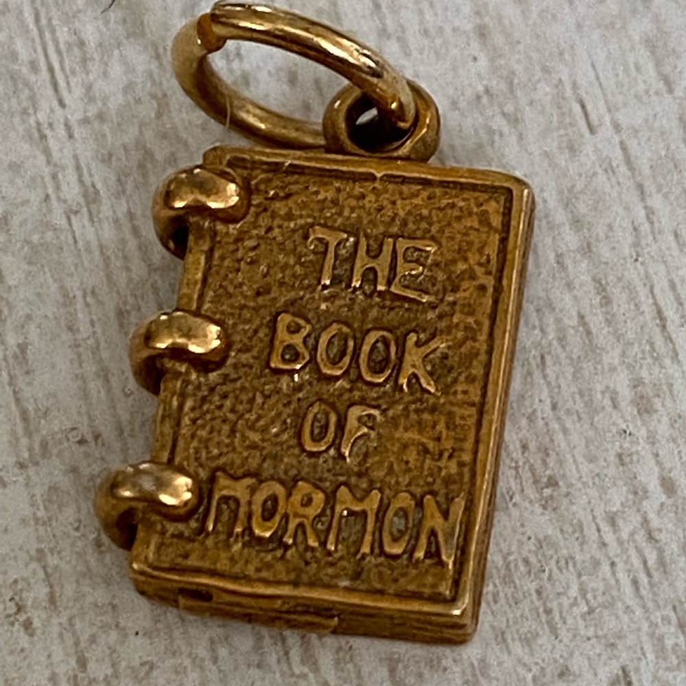 Rare Vintage "STER" Hallmark Book of Mormon Religious Charm